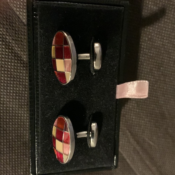 Thomas Pink Oval Red cufflinks - Picture 2 of 4